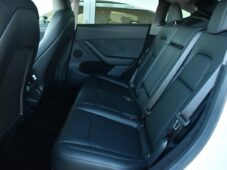 Tesla Model Y RWD PANO 35tis.KM - 18