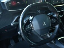 Peugeot 2008 1.2 PureTech 110 2xPNEU ČR - 16