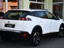 Peugeot 2008 1.2 PureTech 110 2xPNEU ČR - 4