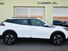 Peugeot 2008 1.2 PureTech 110 2xPNEU ČR - 12
