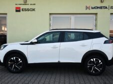 Peugeot 2008 1.2 PureTech 110 2xPNEU ČR - 11