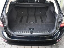 BMW Řada 3 320d xDrive TAŽNÉ PANO 1M ČR - 43