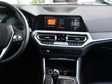 BMW Řada 3 320d xDrive TAŽNÉ PANO 1M ČR - 6