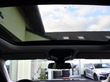 BMW Řada 3 320d xDrive TAŽNÉ PANO 1M ČR - 22