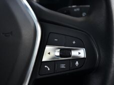 BMW Řada 3 320d xDrive TAŽNÉ PANO 1M ČR - 26