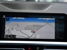 BMW Řada 3 320d xDrive TAŽNÉ PANO 1M ČR - 35