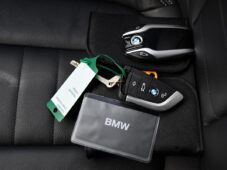 BMW Řada 3 320d xDrive TAŽNÉ PANO 1M ČR - 42