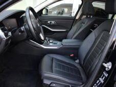 BMW Řada 3 320d xDrive TAŽNÉ PANO 1M ČR - 12