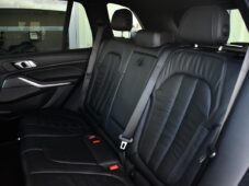 BMW X5 M50d ZÁRUKA TAŽNÉ HUD H/K ČR - 19