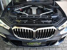 BMW X5 M50d ZÁRUKA TAŽNÉ HUD H/K ČR - 47