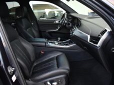 BMW X5 M50d ZÁRUKA TAŽNÉ HUD H/K ČR - 17