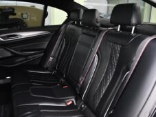 BMW Řada 5 M550d xDrive H/K LASER 1.M ČR - 22