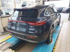 Mercedes-Benz EQC 400 4MATIC PŘIPRAVUJEME - 3