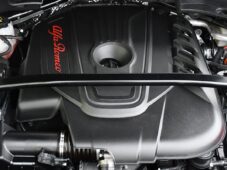 Alfa Romeo Stelvio VELOCE Q4 1M ZÁRUKA - 40