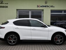 Alfa Romeo Stelvio VELOCE Q4 1M ZÁRUKA - 11