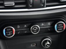 Alfa Romeo Stelvio VELOCE Q4 1M ZÁRUKA - 26