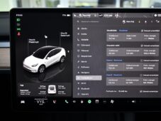 Tesla Model Y RWD STANDARD RANGE 1M 13tis.KM - 35