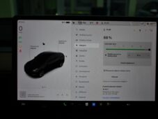 Tesla Model Y RWD STANDARD RANGE 1M - 28