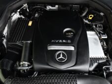 Mercedes-Benz GLC 300e 4MATIC AMG TAŽNÉ 1M ČR - 41