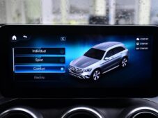 Mercedes-Benz GLC 300e 4MATIC AMG TAŽNÉ 1M ČR - 38