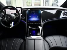 Mercedes-Benz EQE 300 - 4