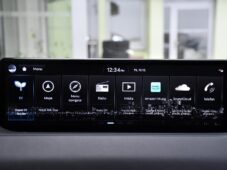 Genesis G80 AWD LUXURY SOLAR 1M - 30