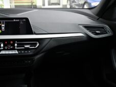 BMW Řada 2 218d M-SPORT PANO 1.M ČR - 7