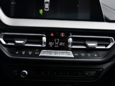 BMW Řada 2 218d M-SPORT PANO 1.M ČR - 23