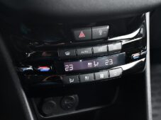 Peugeot 208 1.2VTi 60kW ČR - 28