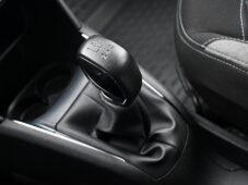 Peugeot 208 1.2VTi 60kW ČR - 29