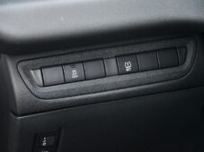 Peugeot 208 1.2VTi 60kW ČR - 37