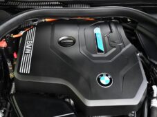 BMW Řada 5 530e PHEV MSPORT xD HUD 98%SoH - 20