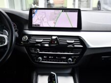 BMW Řada 5 530e PHEV MSPORT xD HUD 98%SoH - 28
