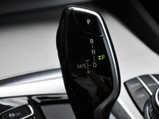 BMW Řada 5 530e PHEV MSPORT xD HUD 98%SoH - 36