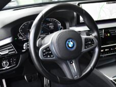BMW Řada 5 530e PHEV MSPORT xD HUD 98%SoH - 11