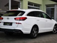Hyundai i30 1.6CRDi TAŽNÉ 1M ČR - 3