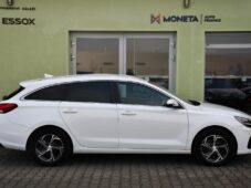 Hyundai i30 1.6CRDi TAŽNÉ 1M ČR - 11