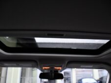 Jeep Cherokee 2.8CRD LIMITED TAŽNÉ - 21