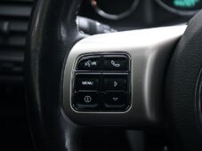 Jeep Cherokee 2.8CRD LIMITED TAŽNÉ - 23