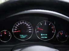 Jeep Cherokee 2.8CRD LIMITED TAŽNÉ - 32