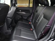 Jeep Cherokee 2.8CRD LIMITED TAŽNÉ - 18