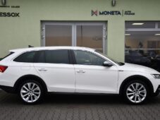 Škoda Octavia 2.0TDi DSG 4X4 SCOUT ČR 1M - 11