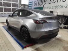 Tesla Model Y Long Range AWD 378kw - 2