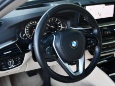 BMW Řada 5 540i xD LUXURY LINE HUD - 15