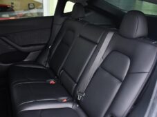 Tesla Model Y STANDARD RANGE 1M SoH 96% - 19