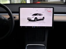 Tesla Model Y STANDARD RANGE 1M SoH 96% - 6