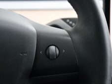 Tesla Model Y STANDARD RANGE 1M SoH 96% - 23