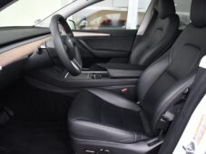 Tesla Model Y STANDARD RANGE 1M SoH 96% - 12