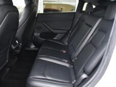 Tesla Model Y STANDARD RANGE 1M SoH 96% - 18