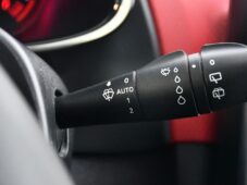 Renault Clio 0,9TCe 66kW LED TAŽNÉ - 28